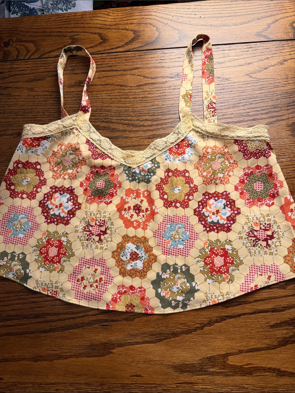 Patchwork Floral Crop Top Urban Outfitters M Lace Trim Cami Boho Cottagecore